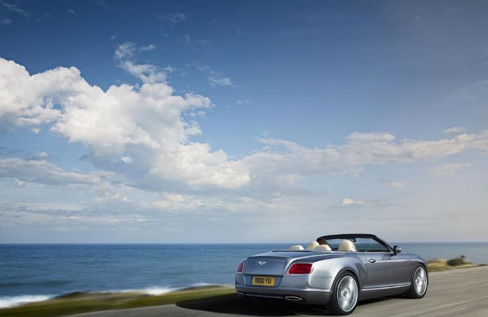 Bentley for men azure