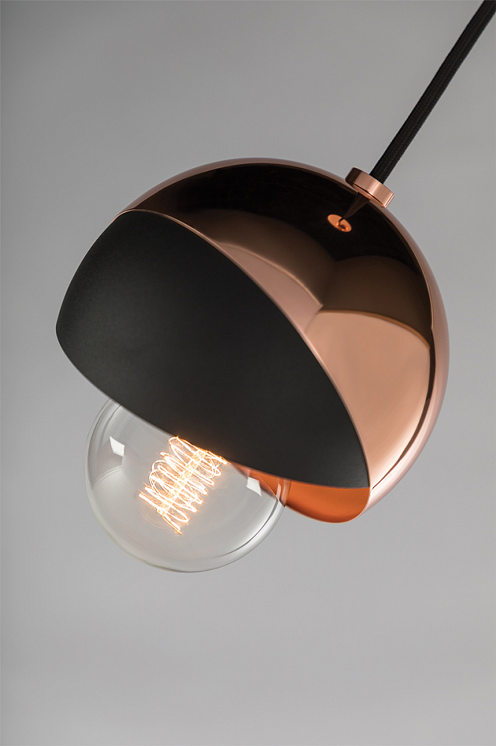 Светильник подвесной Mitzi Emma AGED BRASS/BLACK W15 H17 Min - Max Height 26-227