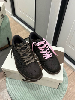 В наличии, Кроссовки Travis Scott x Air Jordan 1 Low OG SP Velvet Brown, 41 EU