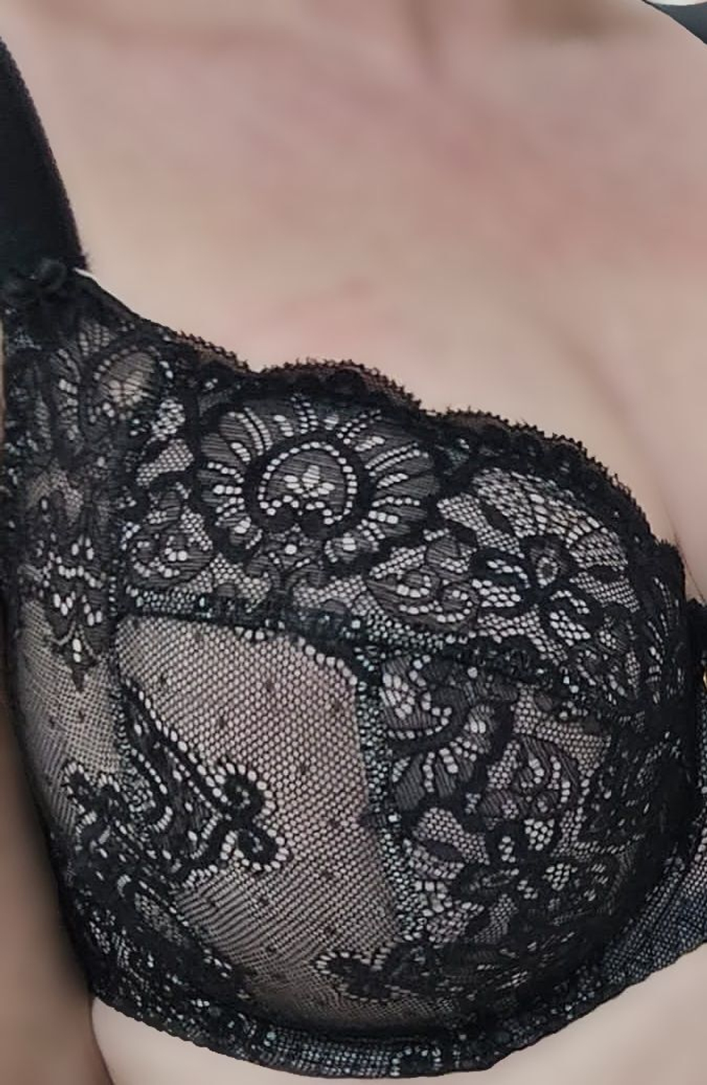 Бюстгальтер plus size на косточках с кружевными мягкими чашками (Размер: 90H) (Цвет: черный)