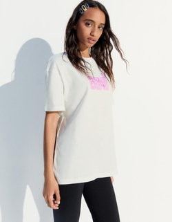 BERSHKA Футболка оверсайз с принтом BINI, белый
