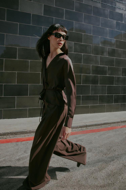 ZARA АТЛАСНАЯ БЛУЗКА С ПОЯСОМ, КОРИЧНЕВЫЙ