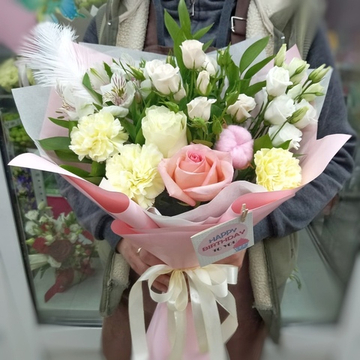 Авторский букет с пером