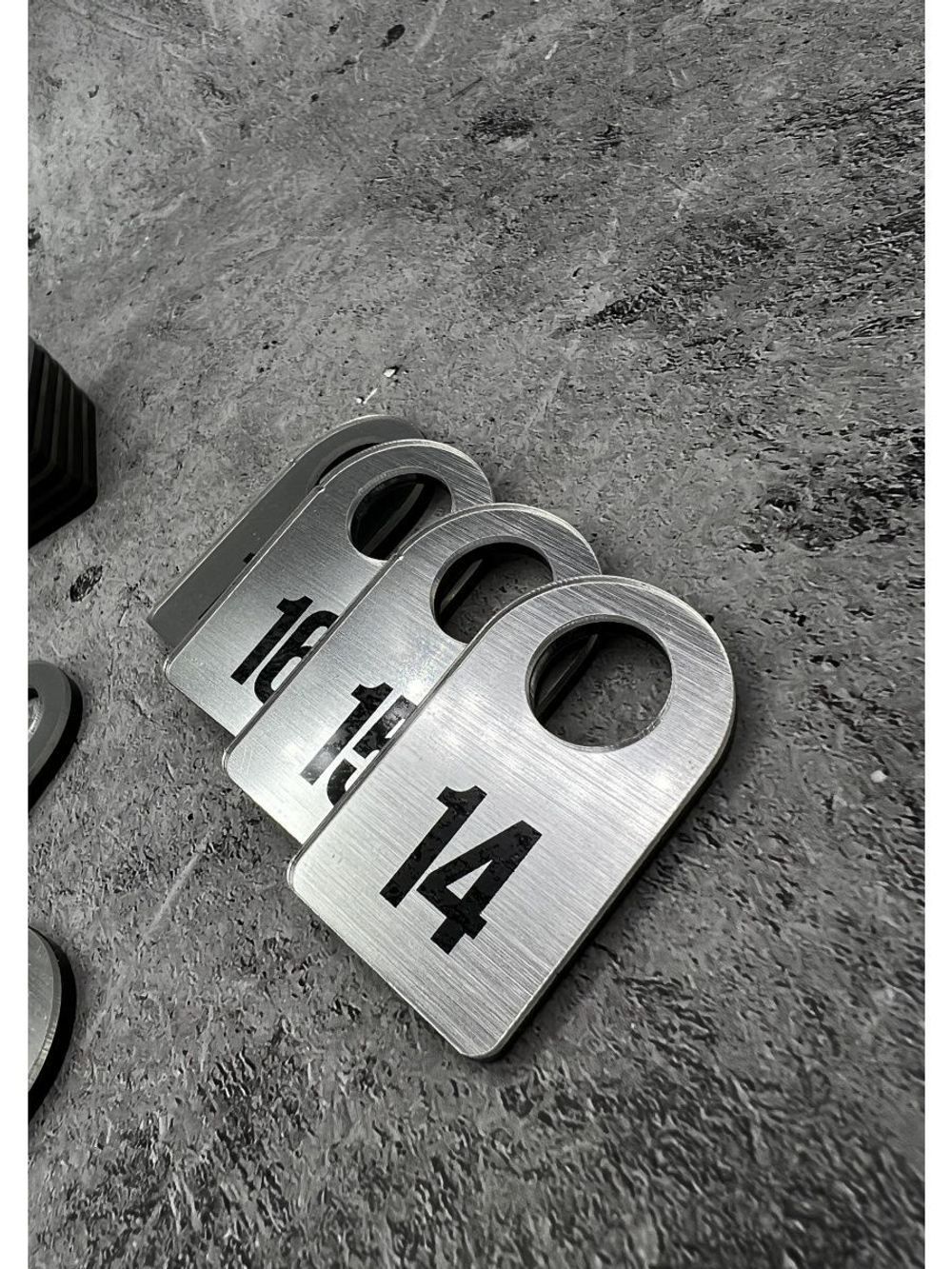 Номерки для гардероба 25шт