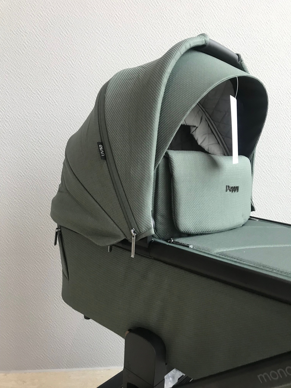 Коляска детская Peppy Monaco 2 в 1 Oliva Green (зеленый), рама черная