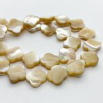 Перламутр, размер 10*10 мм, цена за 6 шт