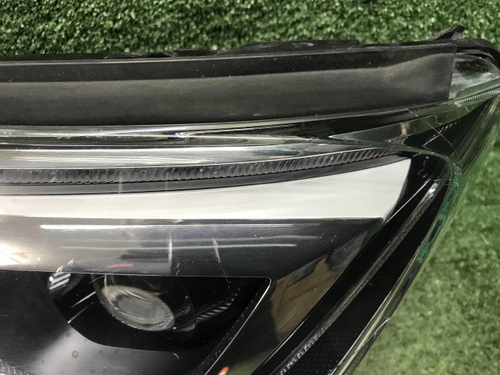 Битая Фара левая Toyota Rav 4 CA40 (2015-2019) LED