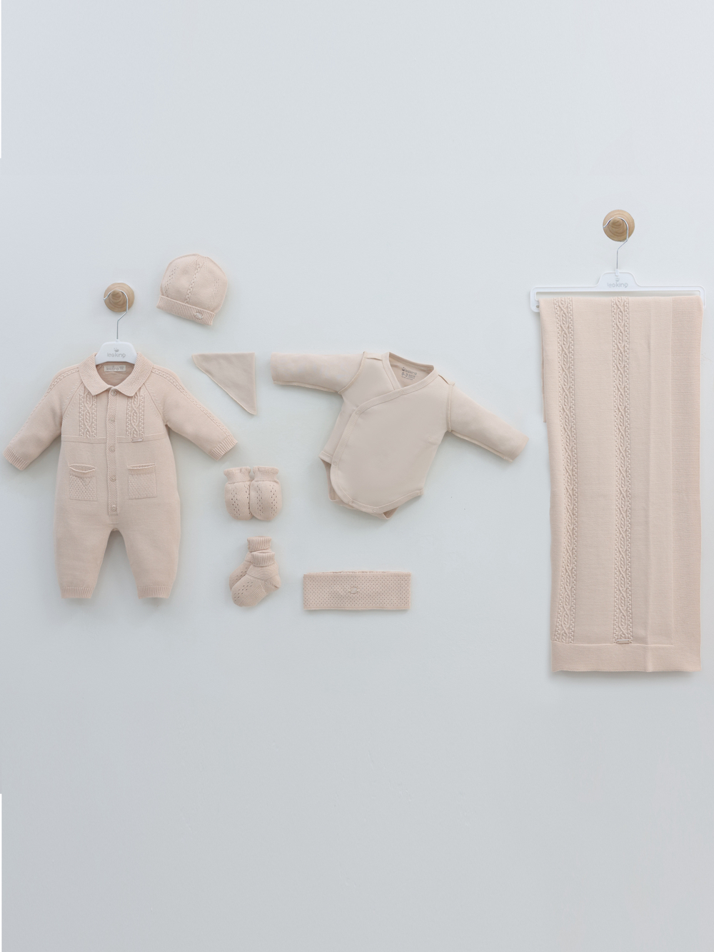 комплект на выписку