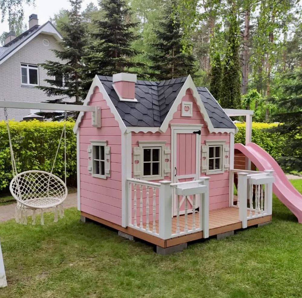 Домик Венди с балкончиком
