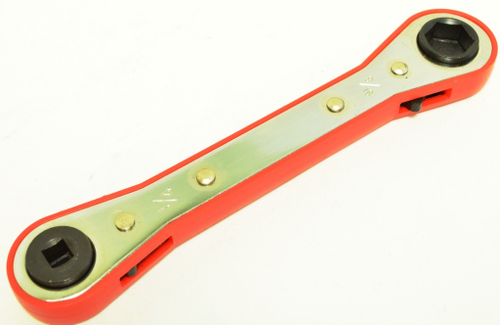 Ключ вентильный с "трещёткой" CT-123L