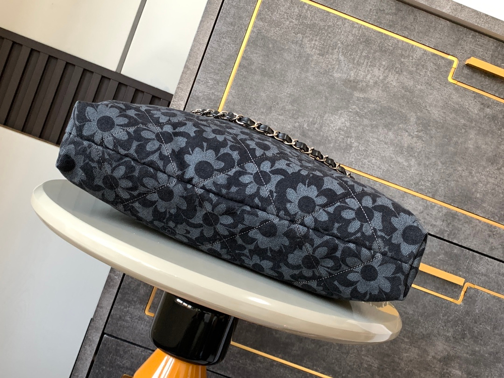 Chanel Bag 37 cm