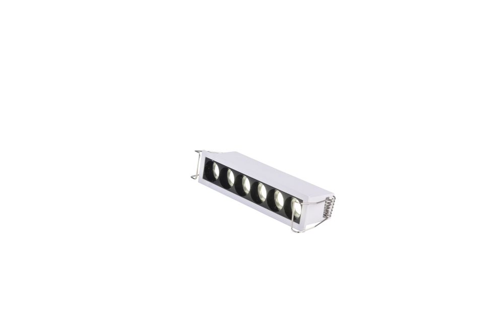ST762.532.07 Св-к встр. белый LED 1*7W 3000K 550Lm Ra 24° IP20 L125xW30xH36 170-240VV Встраиваемые светильники
