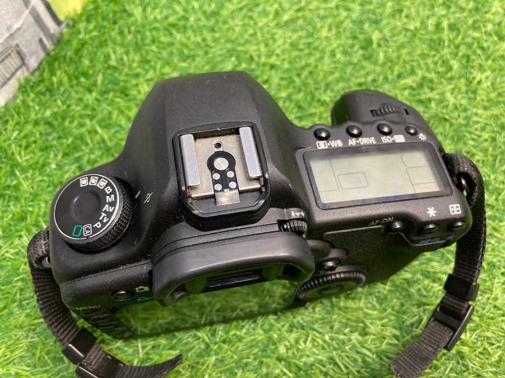 Canon EOS 5D Mark II (34.400 кадров)