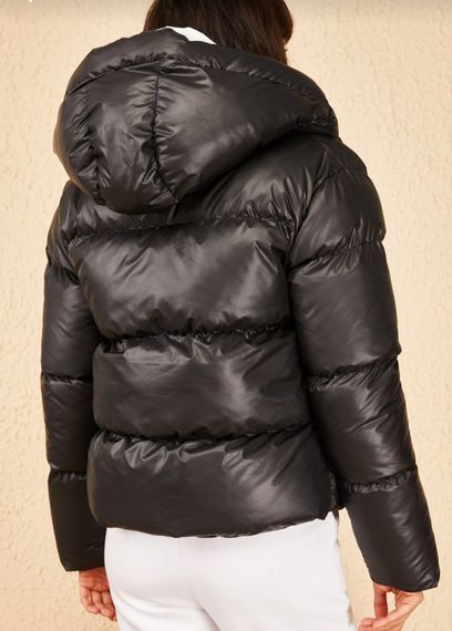 Qadın papaqlı gödəkçə qara 10141018