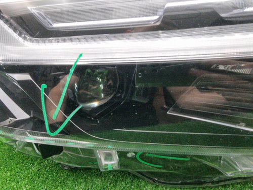 Фара правая Toyota RAV4 5 XA50 (2018-н.в.) LED