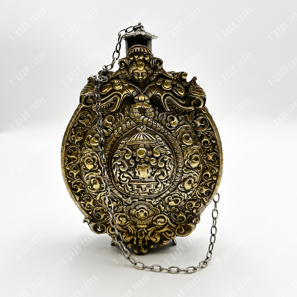 Большая богато декорированная пороховница. Посеребрение, латунь. Балканы, XIX в.