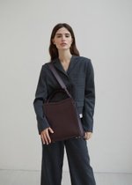 DORRIE шоколадно-бордовая