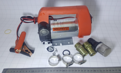 Насос (12 вольт, чугунная) электрический для перекачки жидкости 12В 40 л/мин Пластиковая ручка. Вес: 3,7 кг. ( 27*18*21) Оптом