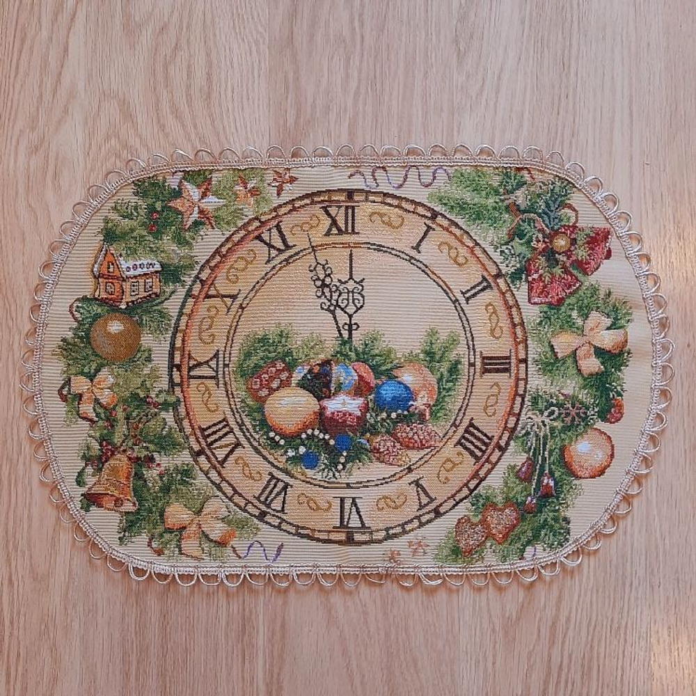 Декоративная гобеленовая салфетка Пять минут 30*50