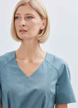 Медицинская туника с рукавом реглан