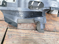 Дефлектор радиатора правый Toyota RAV4 IV (XA40) 15-19 Б/У Оригинал 1669136090