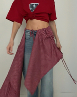 Баска-фартук с кулисками из малиновой шерсти