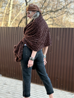 Накидка /жилет с карманами и поясом шоколад