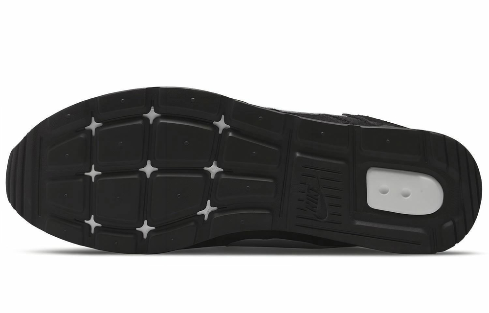 Кроссовки Nike Venture Runner