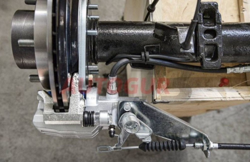 Дисковые тормоза УАЗ 3163 Патриот с 2013 года (с электронной РК) задний мост