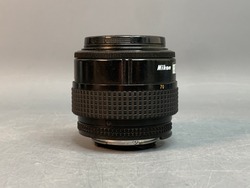 Nikon 35-70mm f/3.3-4.5 AF Nikkor