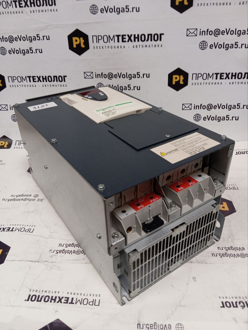 S.E. ATV71HD22N4 с хранения