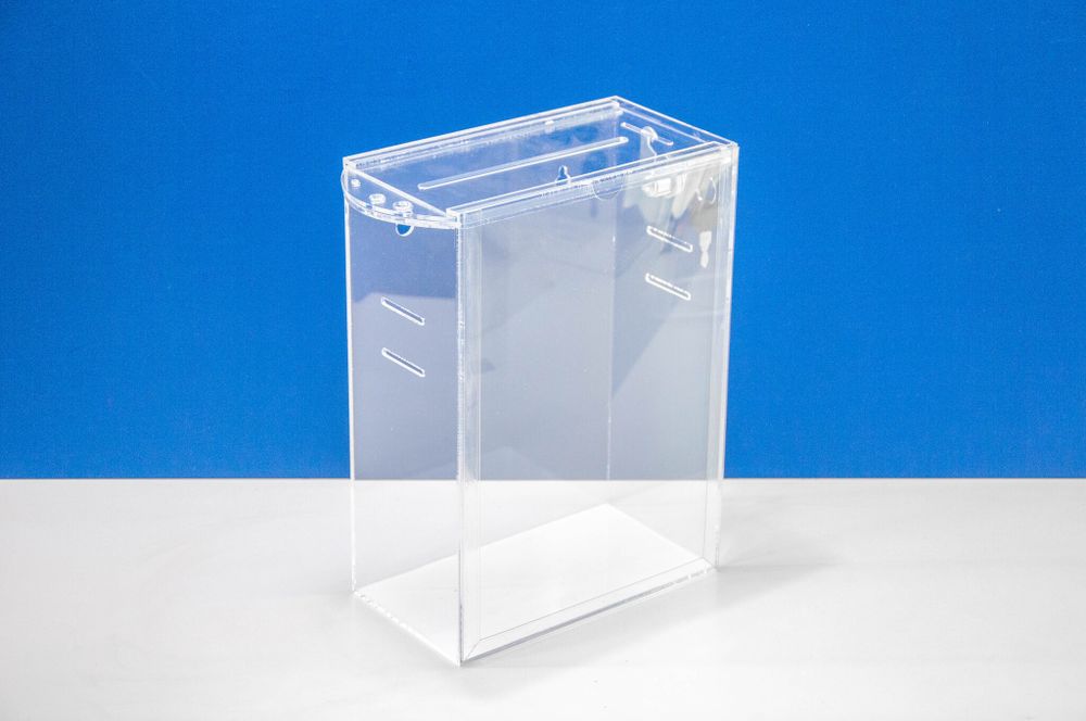 Ящик для анкет 215х120х300 с прорезями под ремень и карманом А4