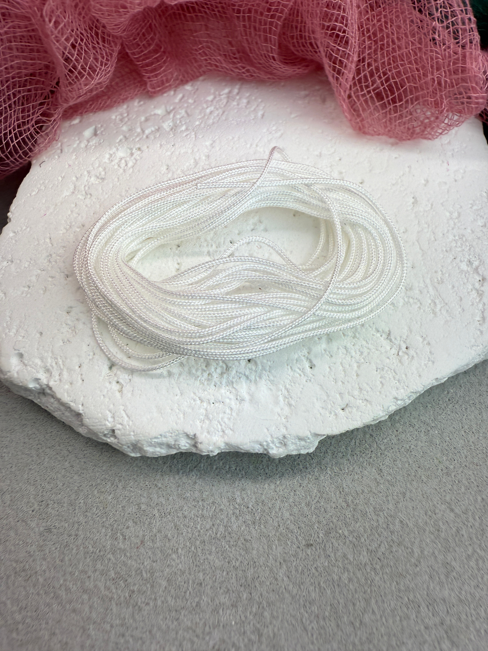 Шнур для плетения браслетов 0,8 мм, Белый (5 м)