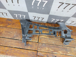 Кронштейн переднего бампера правый C-Class W205 14-18 Б/У Оригинал A2058853265