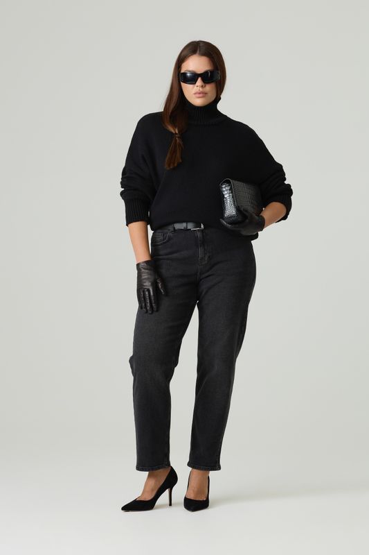 Свитер вязаный удлиненный, черный