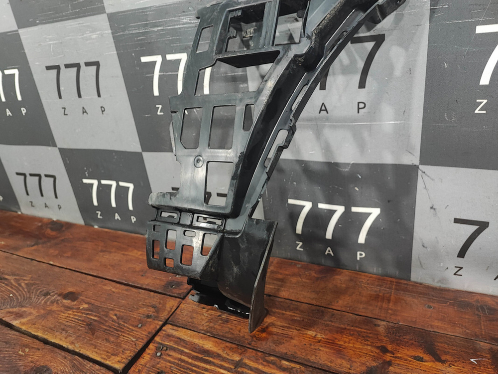 Кронштейн заднего бампера Mercedes GLA (X156) 13-20 Б/У Оригинал A1568851214