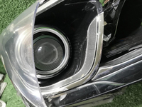 Битая Фара правая Hyundai Santa Fe 3 15-18 ксенон