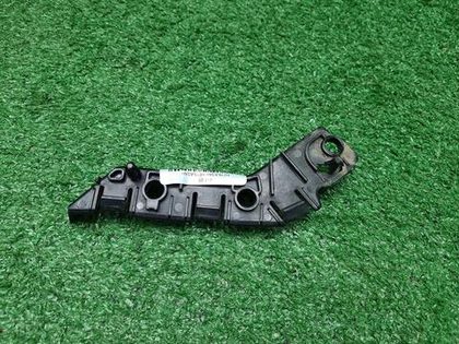 Кронштейн бампера Land-Rover Discovery Sport 19-нв