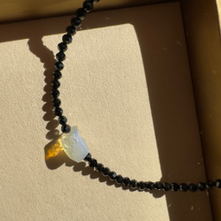 Чокер-колье "Око ночи" с натуральной шпинелью