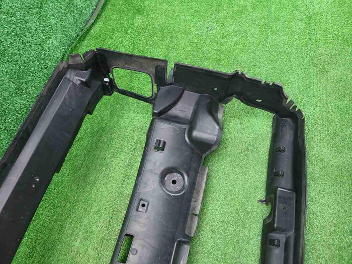 Воздуховод радиатора BMW 3er G20 (2018-н.в.)