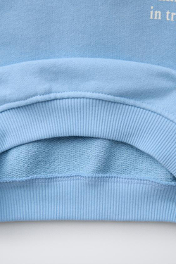 ZARA ТОЛСТОВКА ИЗ МЯГКОЙ ТКАНИ С ПРИНТОМ, ГОЛУБОЙ