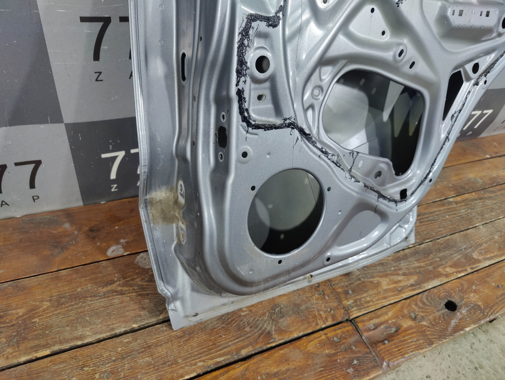 Дверь задняя правая Suzuki Vitara 2 14-нв Б/У Оригинал 6800354P01000