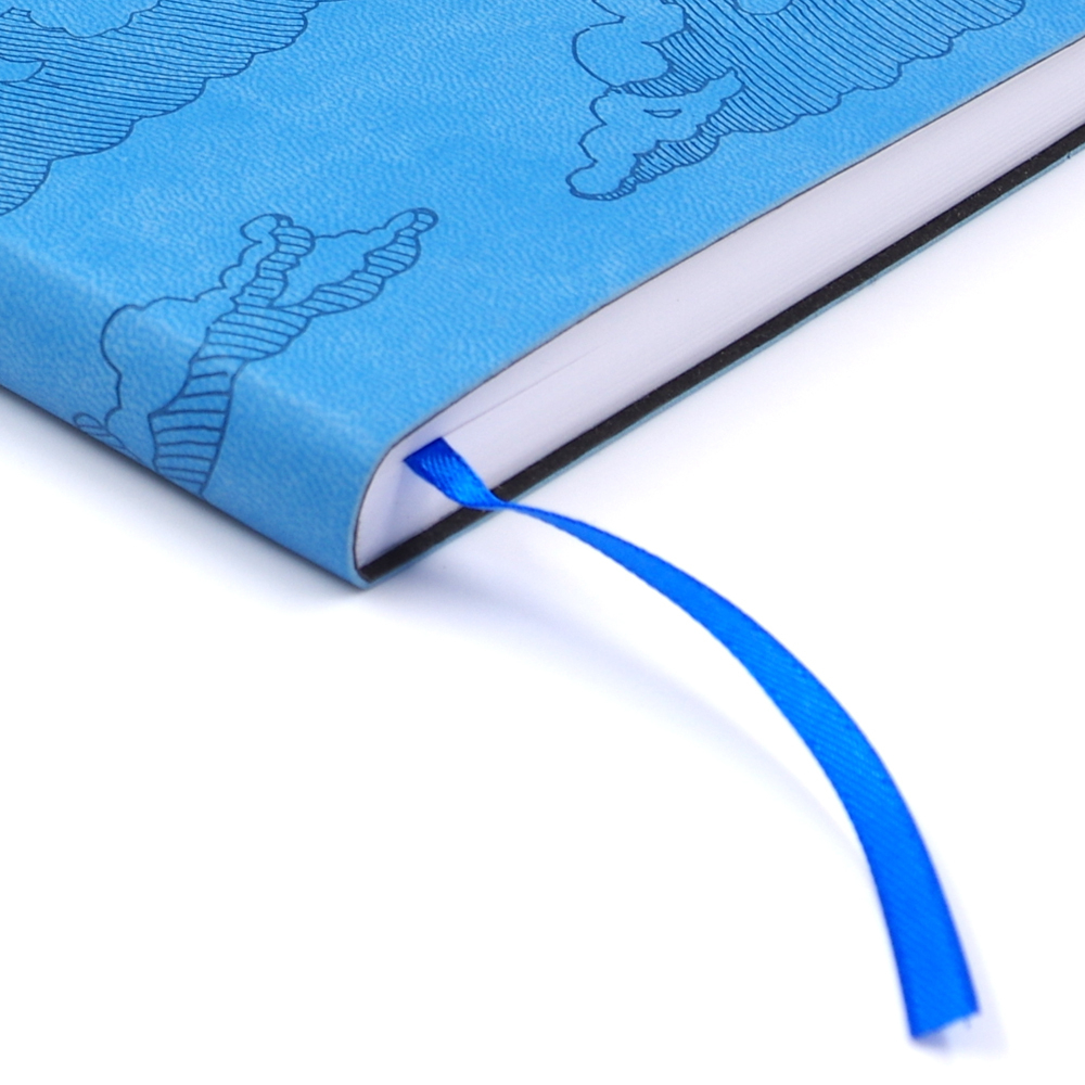 НОВИНКА! Блокнот "Облака" в клетку А5 128 листов, гибкая обложка из экокожи (цвет голубой) с блинтовым тиснением рисунка по полю