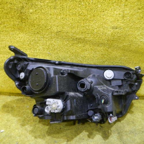Битая Фара левая Toyota Rav 4 CA40 (2015-2019) LED