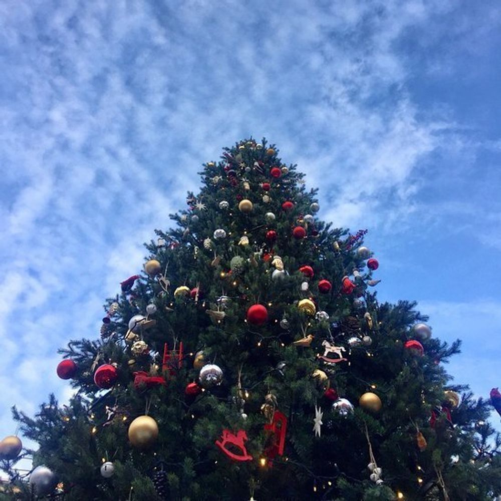 Большая елка «Сказочная» (литая+пвх) 7 м