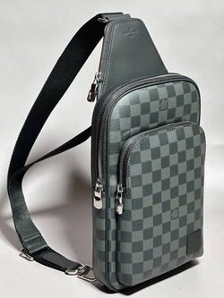 Сумка-мессенджер Louis Vuitton
