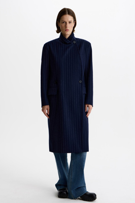 Утепленное пальто из итальянской шерсти с мембраной