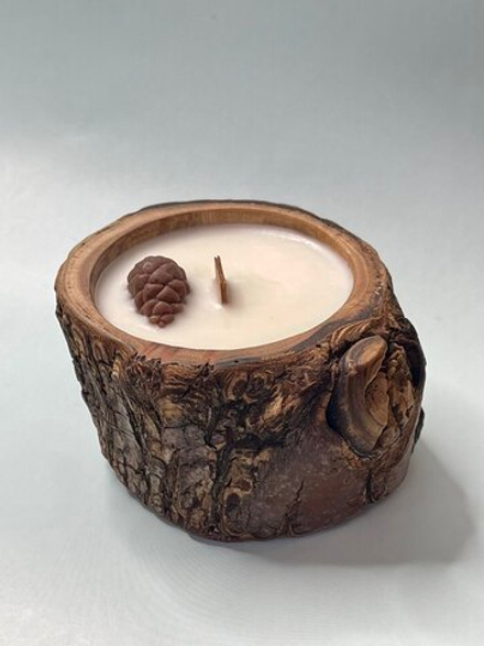 Свеча в спиле вяза (аромат Еловая шишка и хвоя), 80 мл