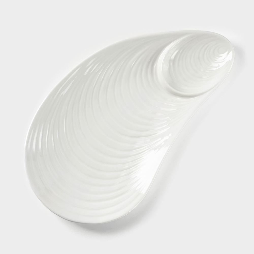 Блюдо с соусником "Ракушка" 28,5х15,5х2,5 см