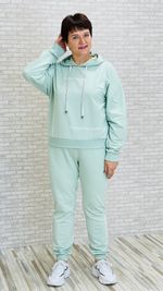 Спортивный костюм с худи и брюками